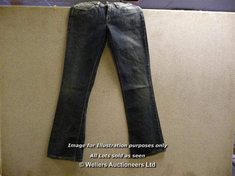 Lot 107 Image