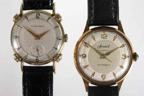 A Longines gentleman’s yellow coloured metal wristwatch case no.841622 the 17-jewel nickel finish