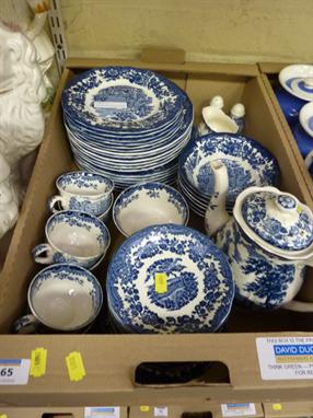 Royal Worcester Avon scenes Palissy tea and dinner service (approx 50 pieces) 