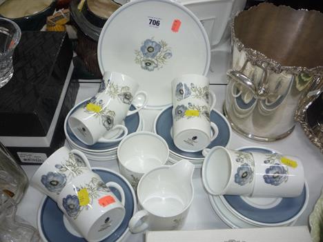 WEDGWOOD SUSIE COOPER DESIGN TEASET, `Glen Mist` (27) 