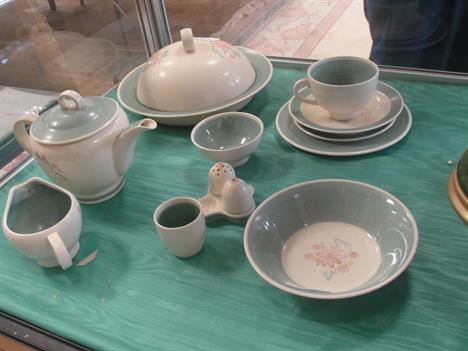 A Susie Cooper "Dresden Sprays" breakfast set