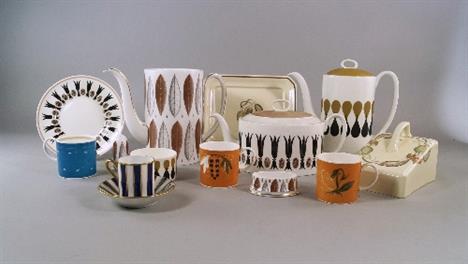 A group lot of assorted Susie Cooper flat ware, 20th century, to include pattern Diablo, Hyde Park, Corinthian, Reverie and P