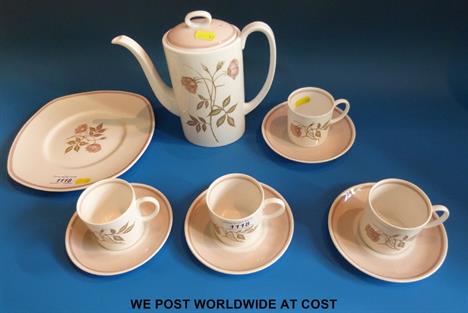 Susie Cooper design Wedgwood 'Talisman' coffee set for four in pattern no. C1139 comprising of  coffee pot and cover, four co