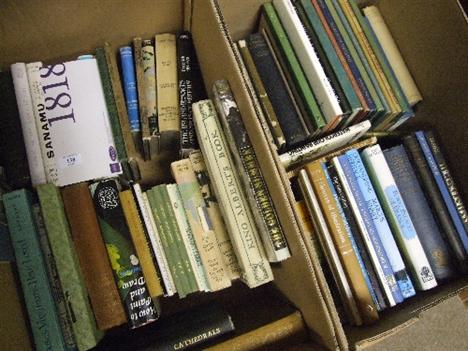 Two boxes of art and architectural interest including Batsfords 