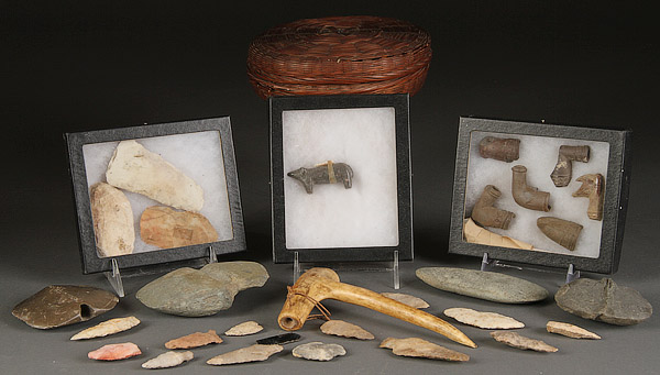A NATIVE AMERICAN STYLE ARTIFACT GROUP. 30 pieces of various age, including contemporary.  Compri